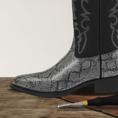 Brantell | Bestickte Westernstiefel im Schlangenleder-Stil