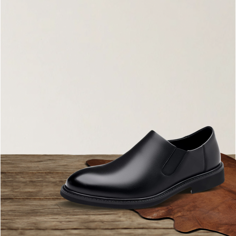Brantell | Klassischer Herren-Slipper aus Glattlederoptik